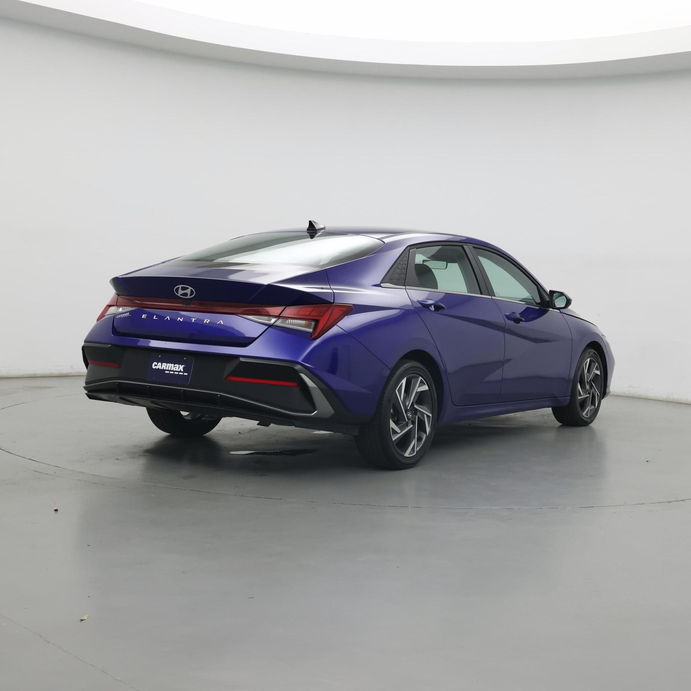 Thumbnail: 2025 Hyundai Elantra - 8