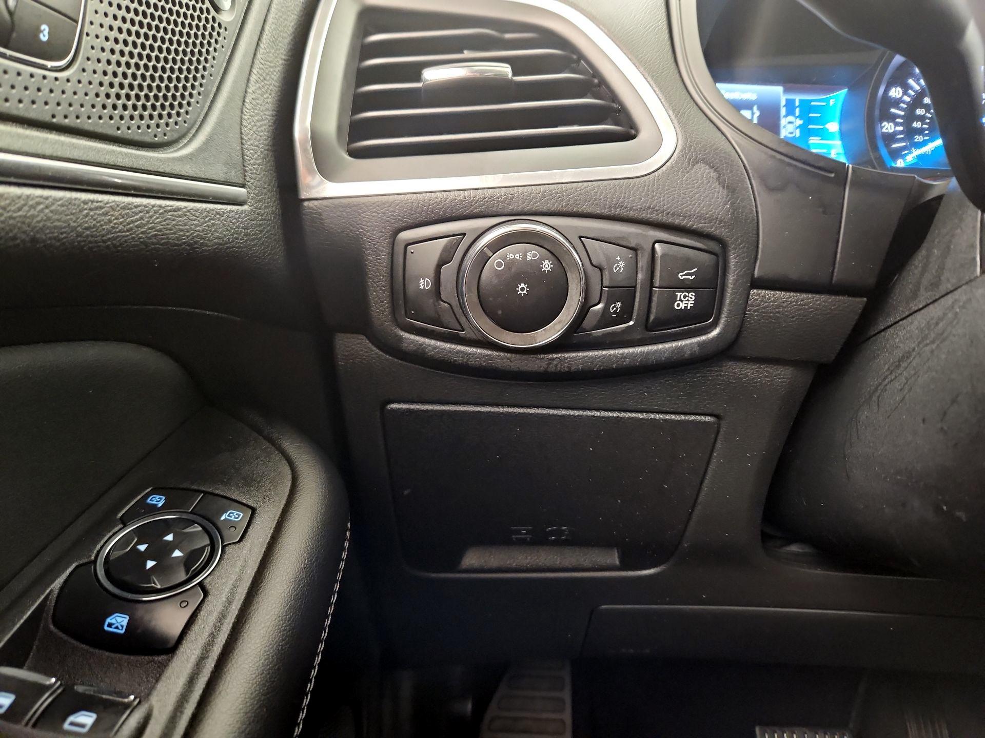 Thumbnail: 2023 Ford Edge - 13