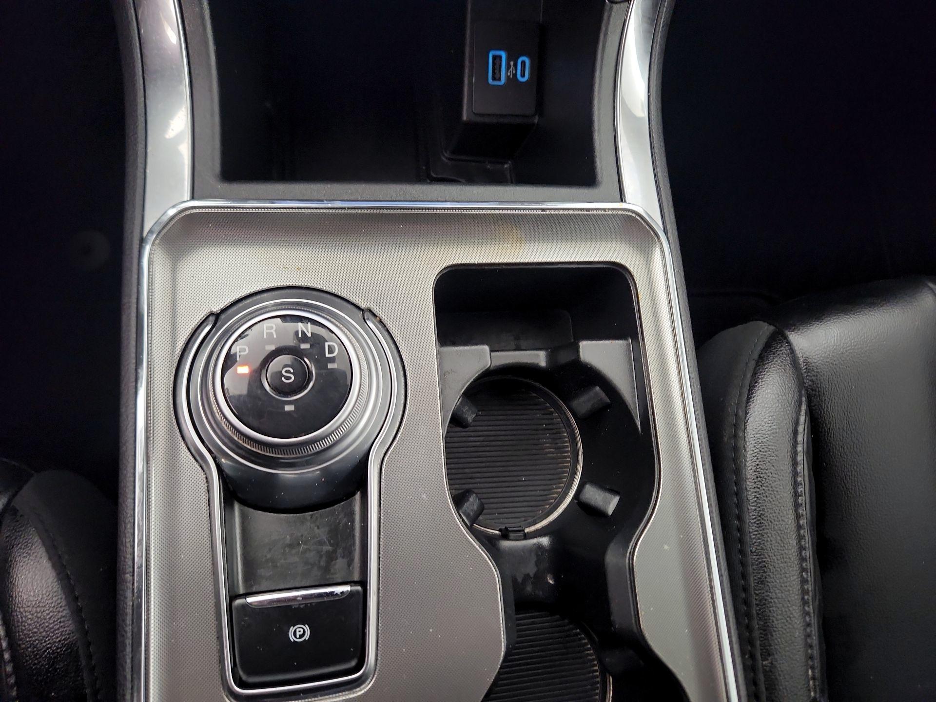 Thumbnail: 2023 Ford Edge - 17