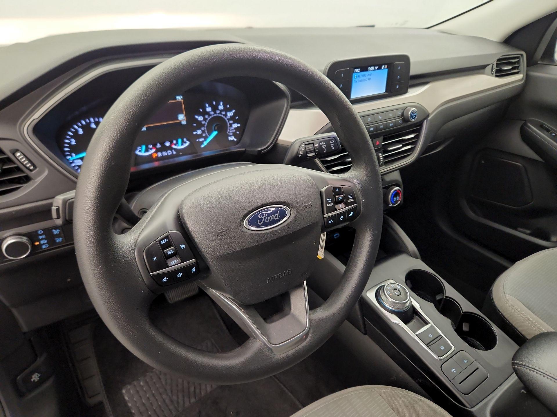 Thumbnail: 2022 Ford Escape - 9