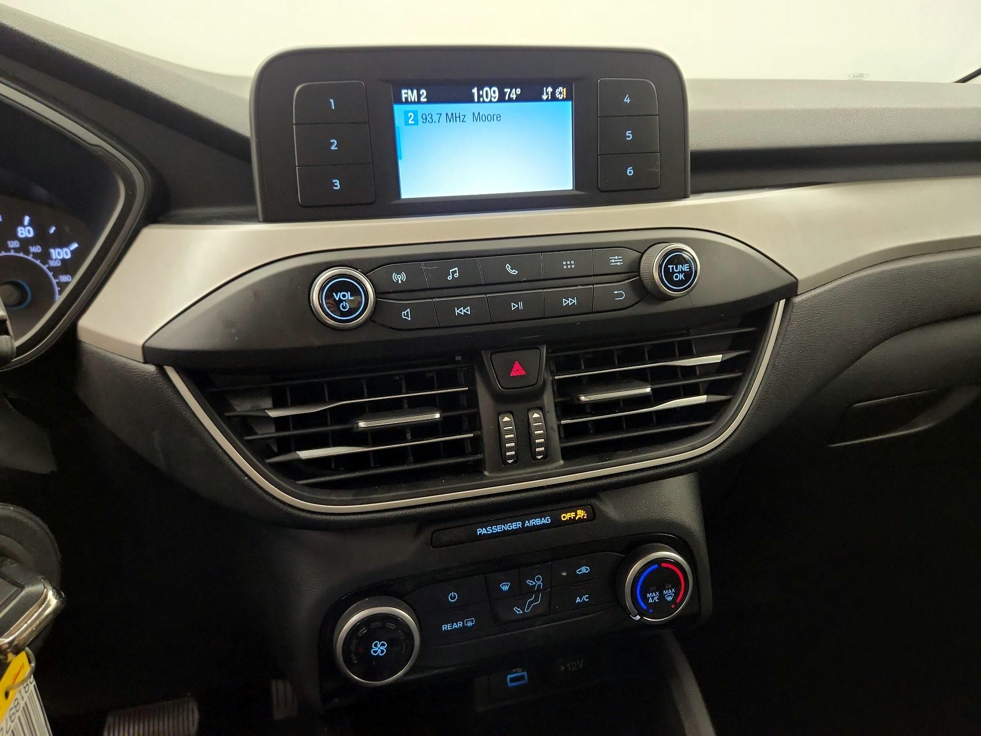 Thumbnail: 2022 Ford Escape - 14