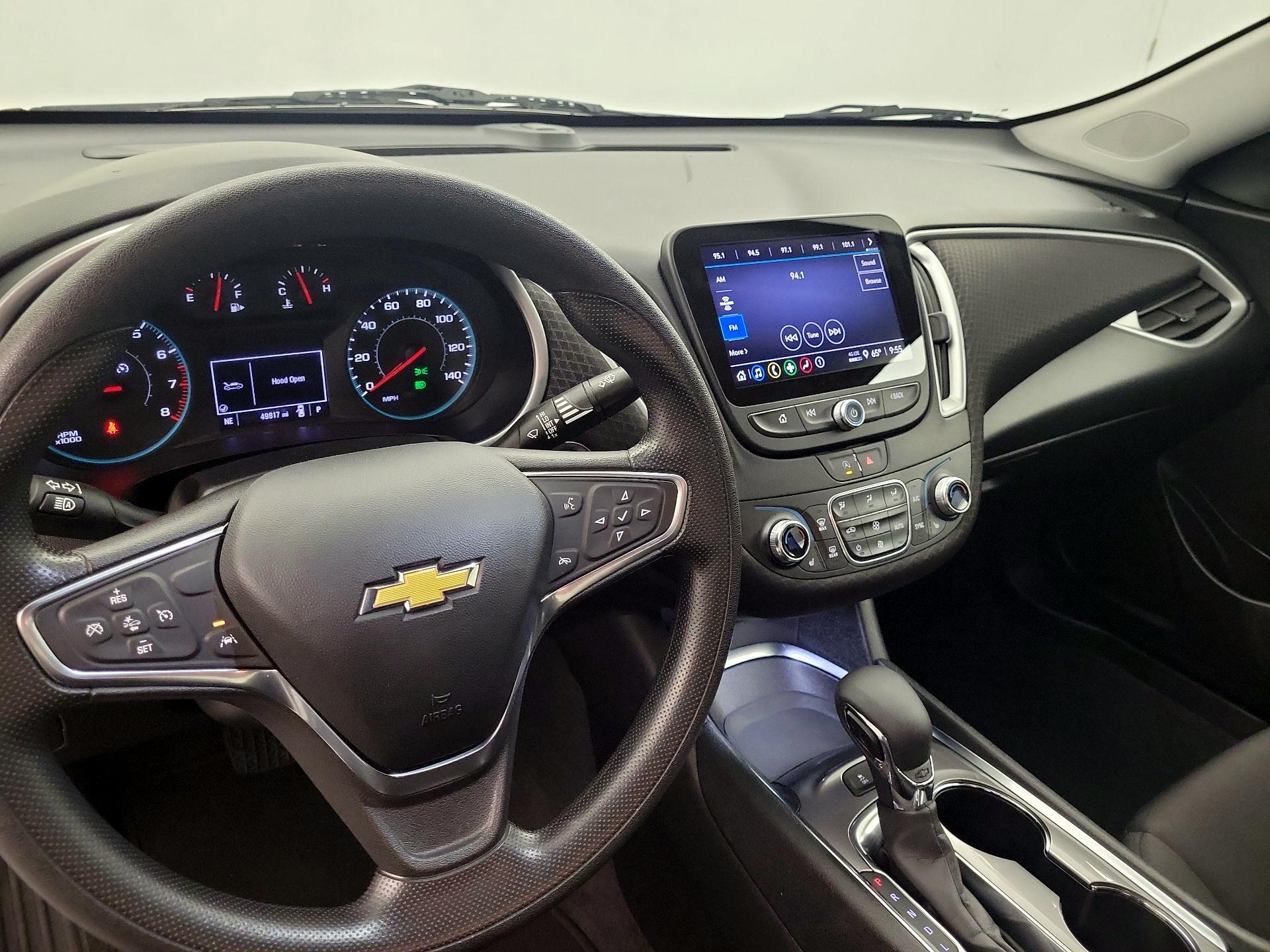 Thumbnail: 2024 Chevrolet Malibu - 9