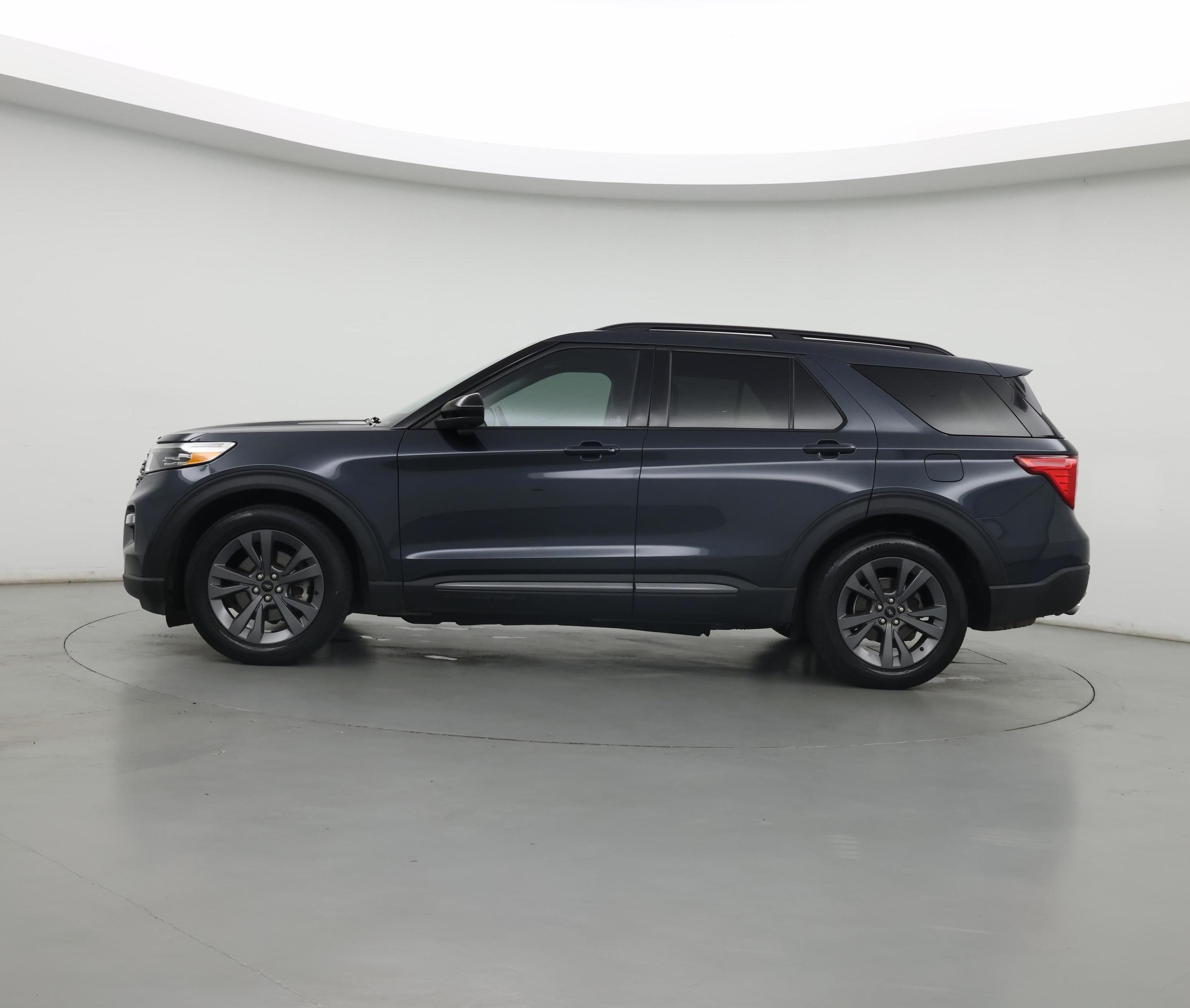 Thumbnail: 2023 Ford Explorer - 3