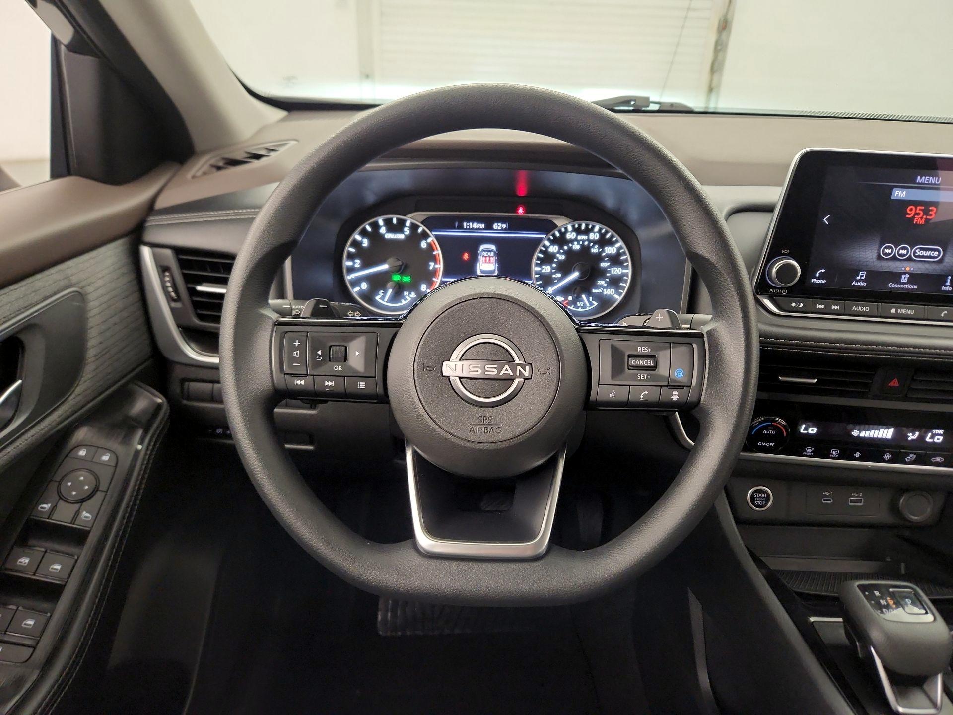 Thumbnail: 2023 Nissan Rogue - 10