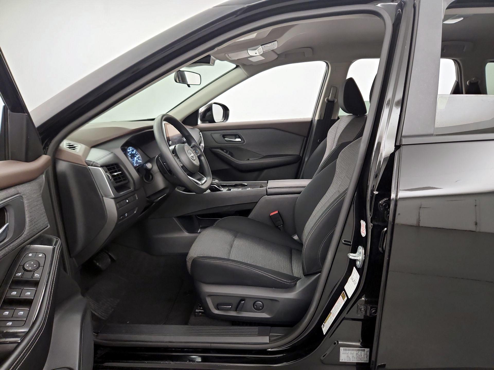 Thumbnail: 2023 Nissan Rogue - 11