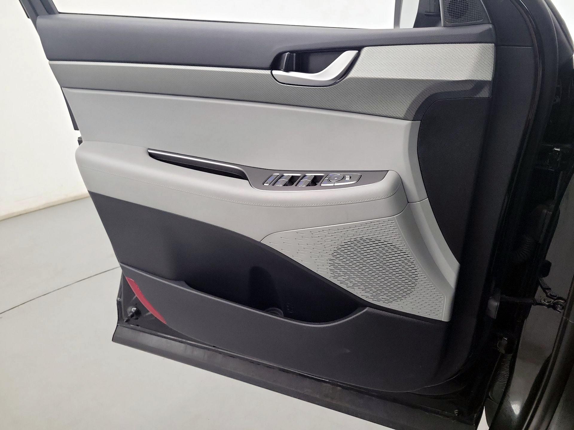 Thumbnail: 2025 Hyundai Palisade - 12