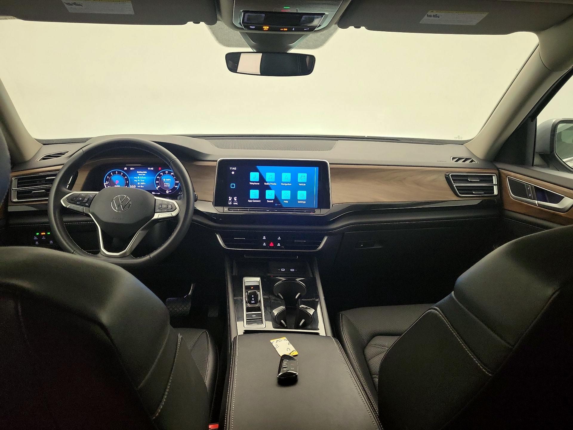 Thumbnail: 2024 Volkswagen Atlas - 9