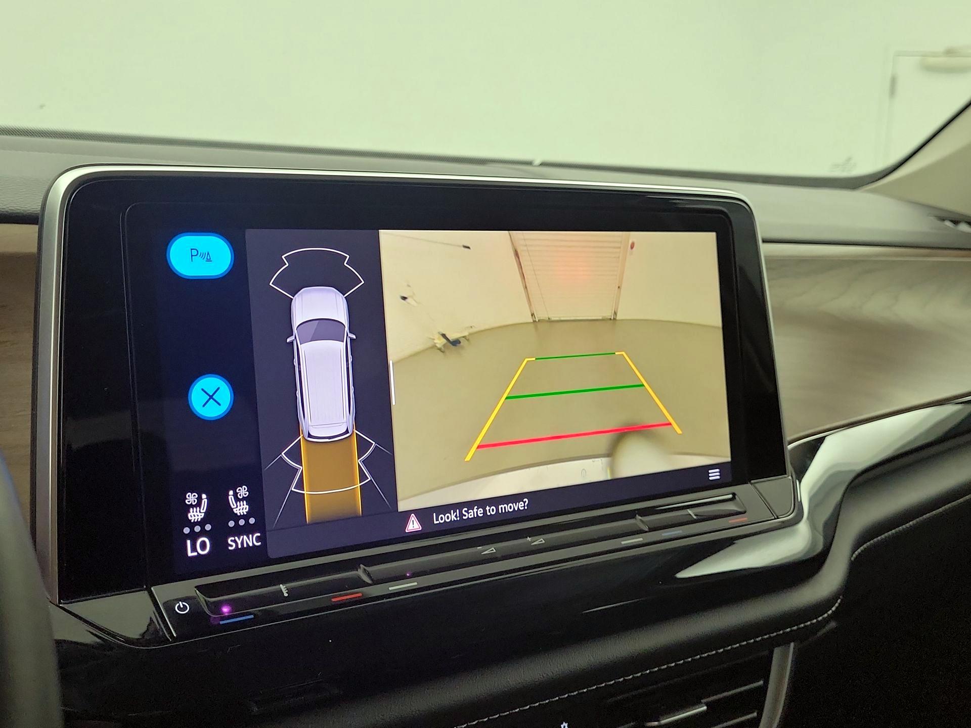 Thumbnail: 2024 Volkswagen Atlas - 15