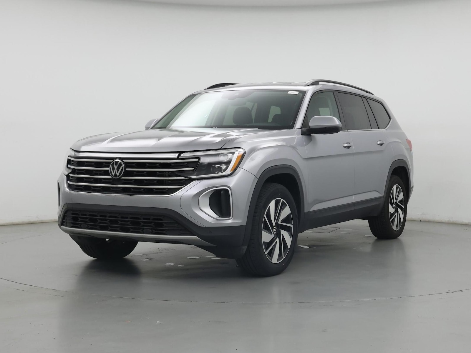 2024 Volkswagen Atlas SE w/Tech - Photo 5