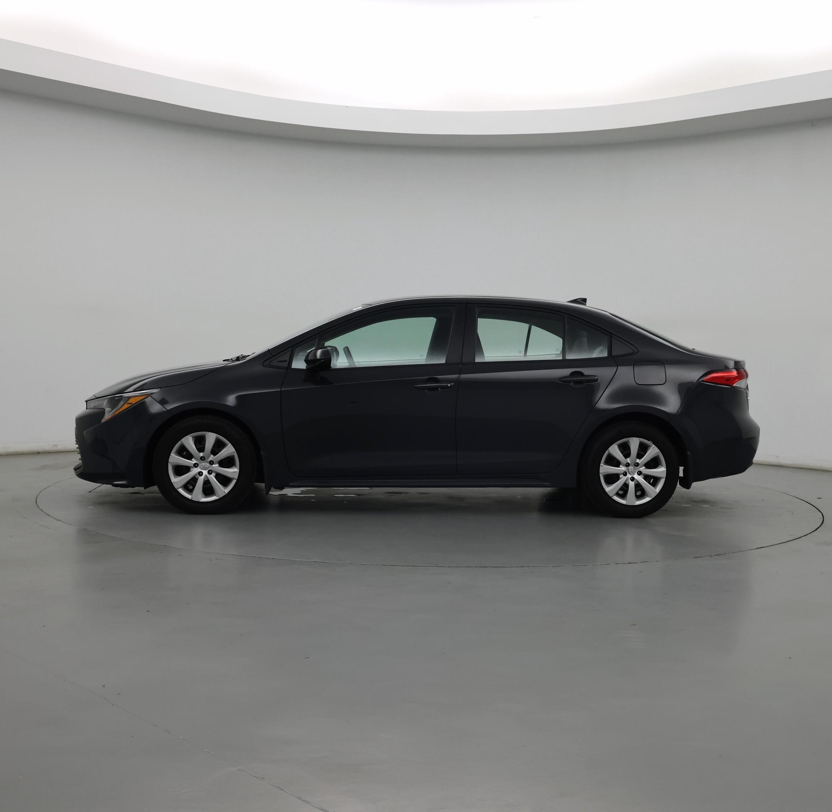 Thumbnail: 2025 Toyota Corolla - 3