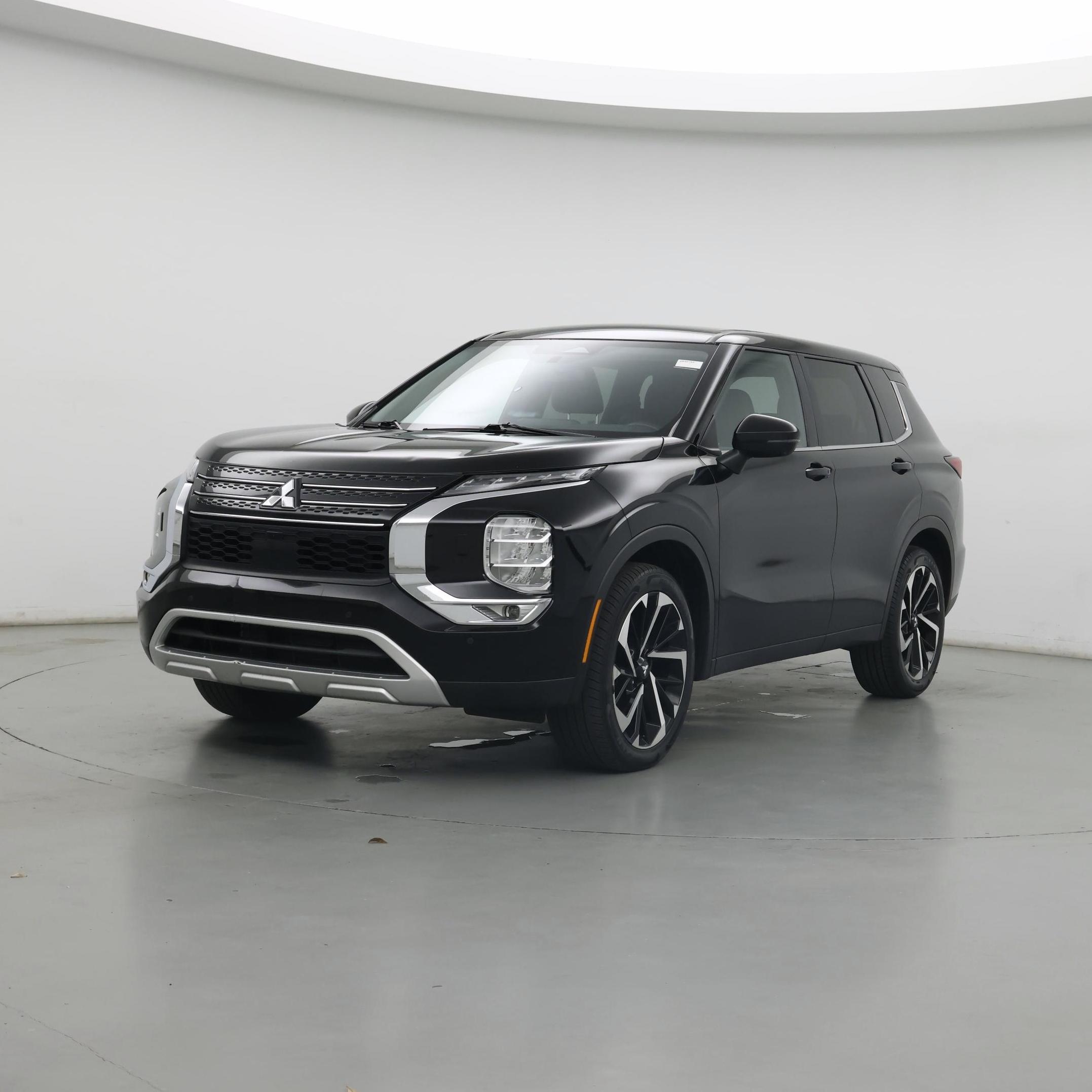 Thumbnail: 2024 Mitsubishi Outlander - 4