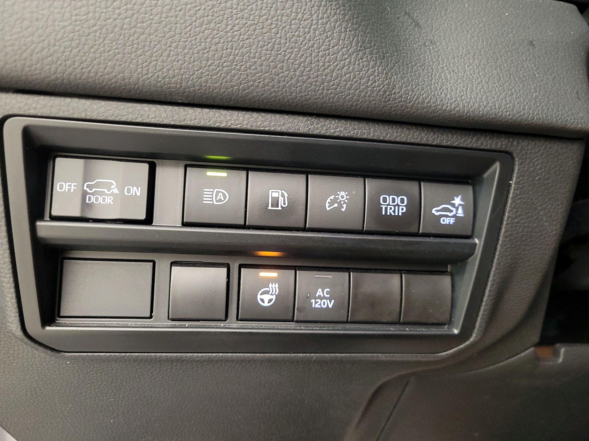 Thumbnail: 2024 Toyota Sequoia - 13