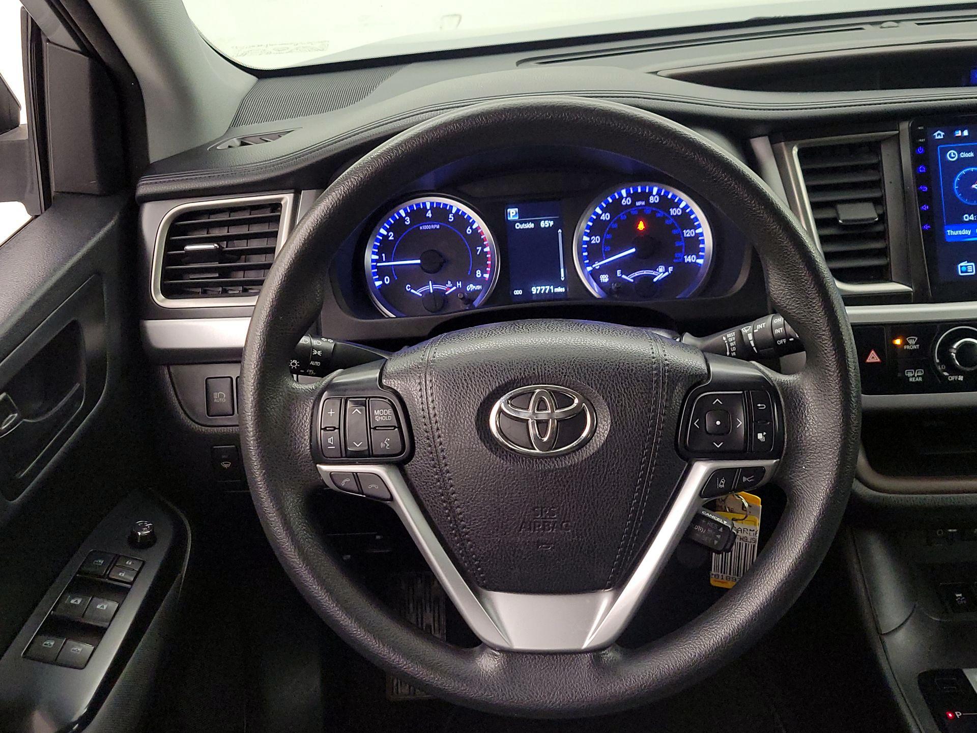 Thumbnail: 2018 Toyota Highlander - 10