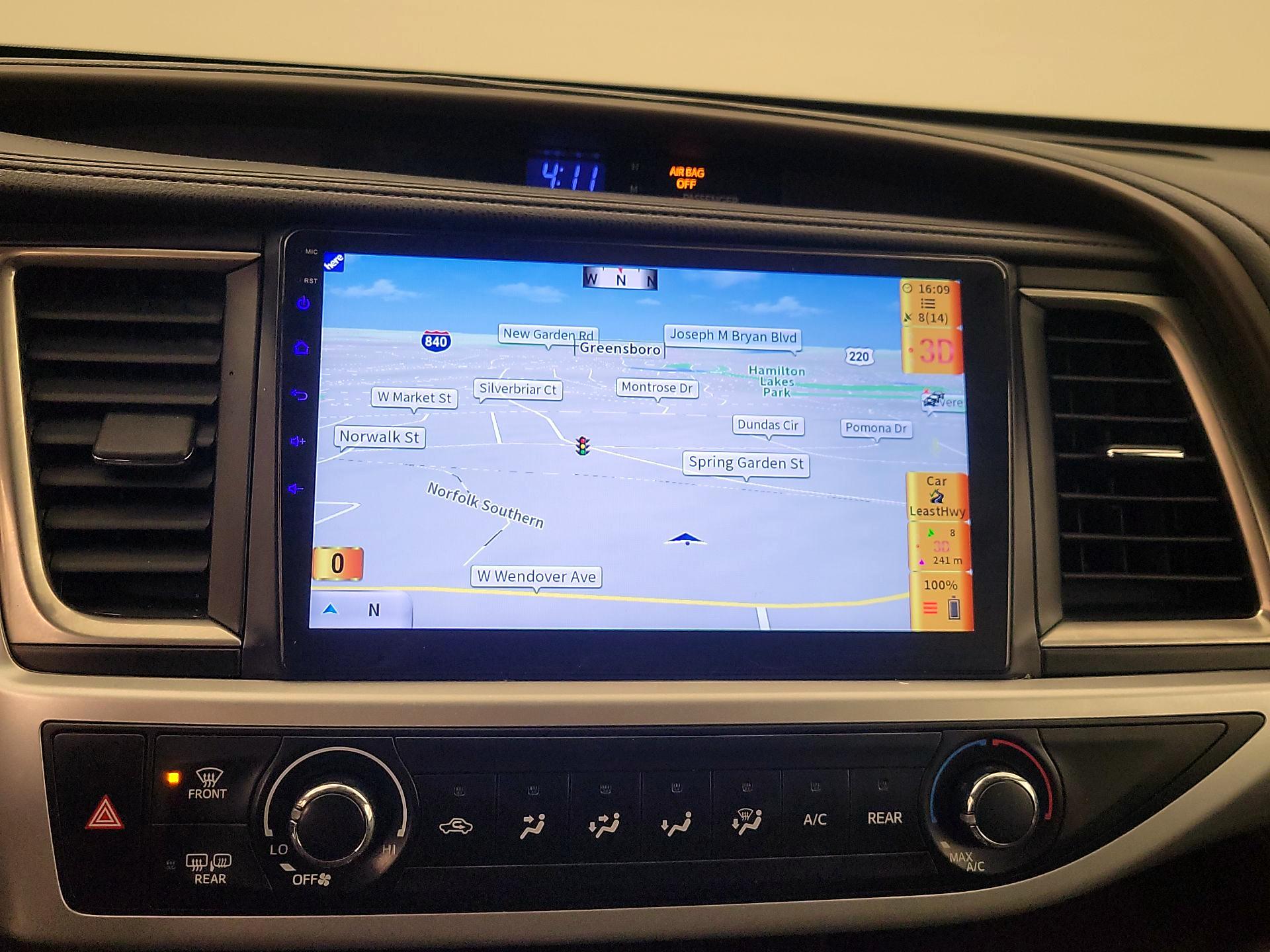 Thumbnail: 2018 Toyota Highlander - 14