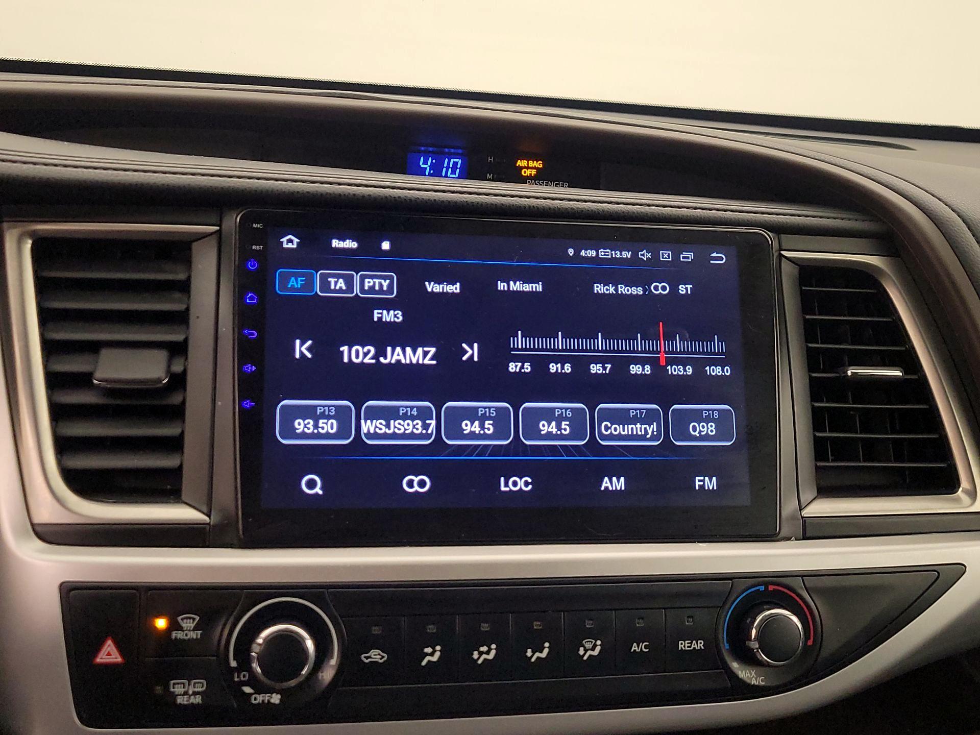 Thumbnail: 2018 Toyota Highlander - 16