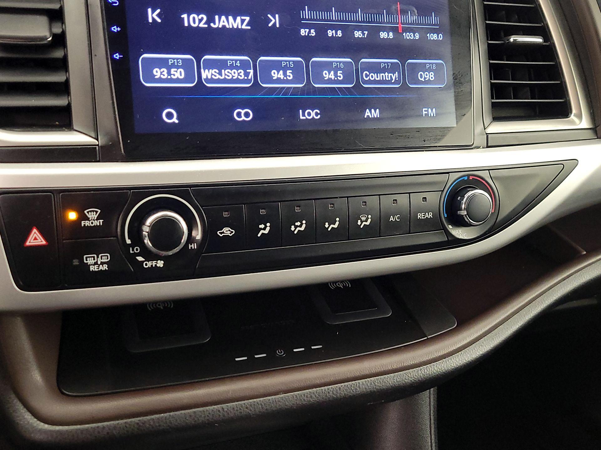 Thumbnail: 2018 Toyota Highlander - 17