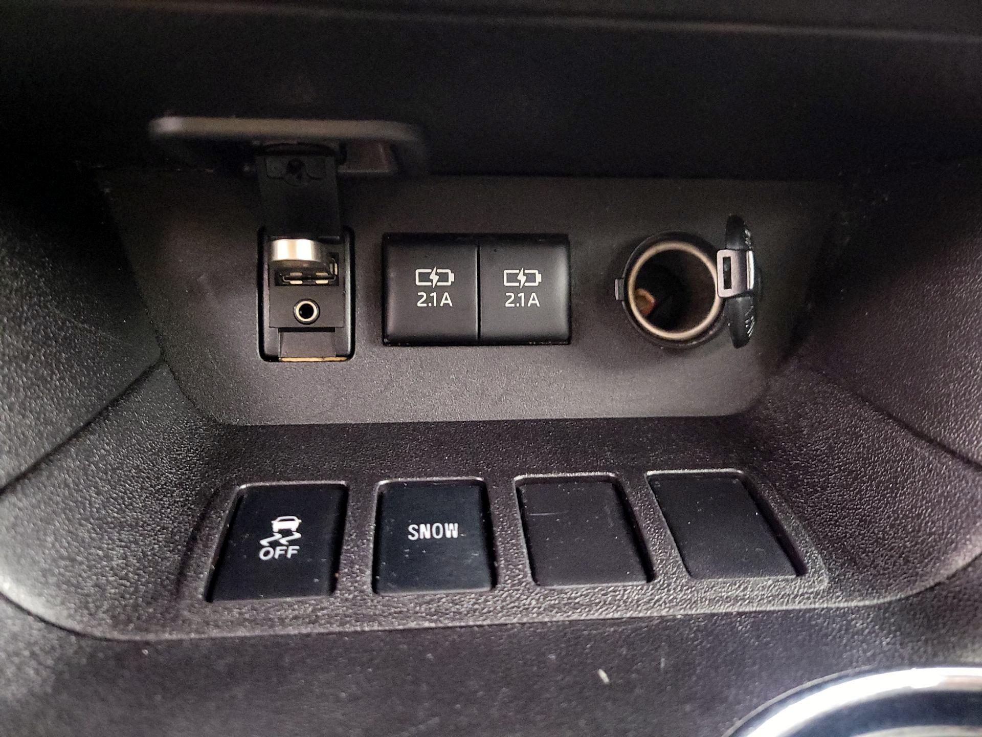 Thumbnail: 2018 Toyota Highlander - 19