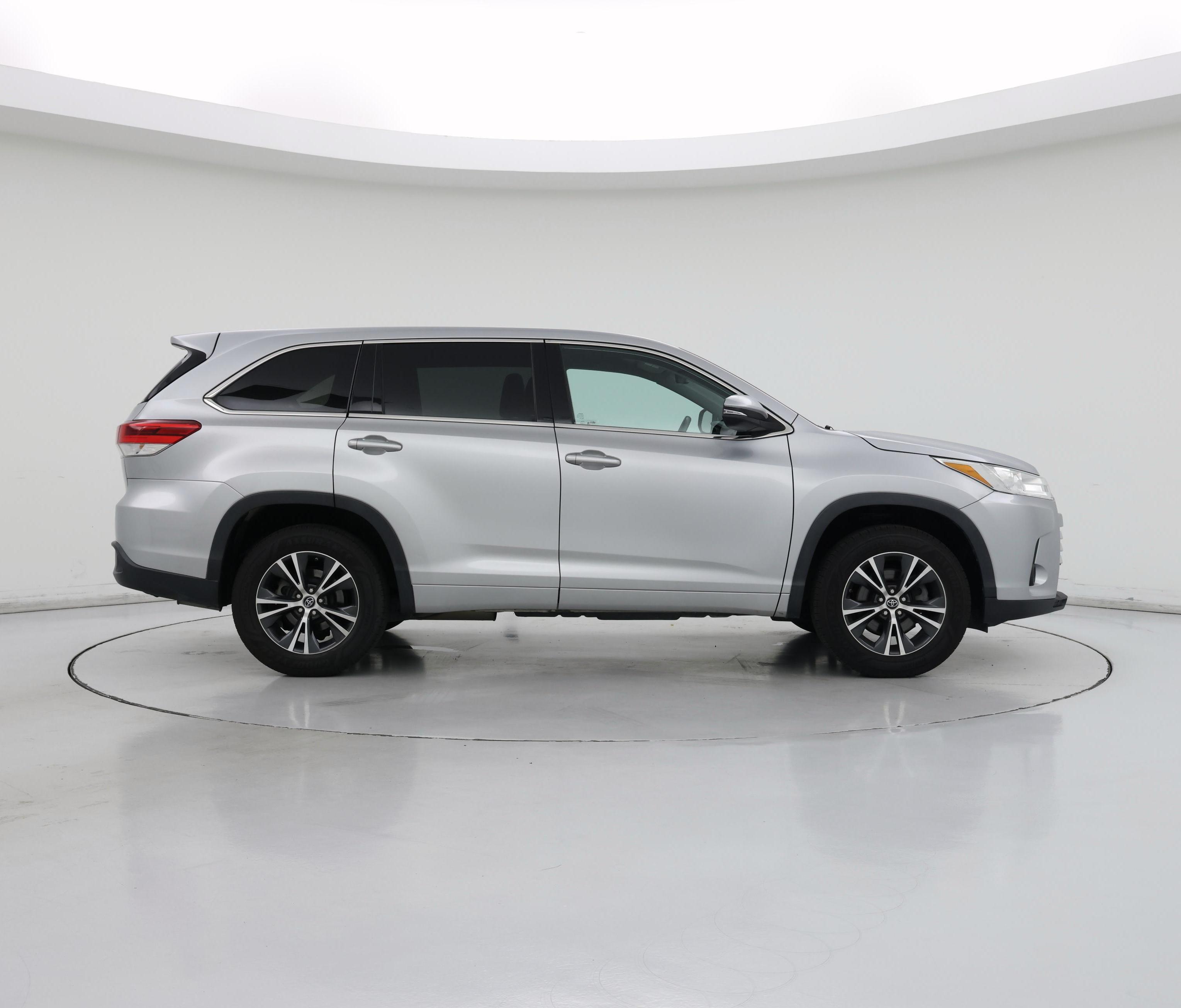 Thumbnail: 2018 Toyota Highlander - 7