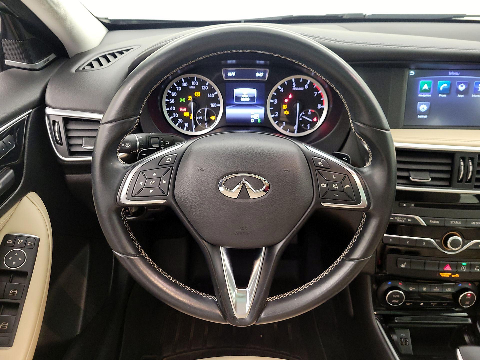 Thumbnail: 2018 INFINITI QX30 - 10