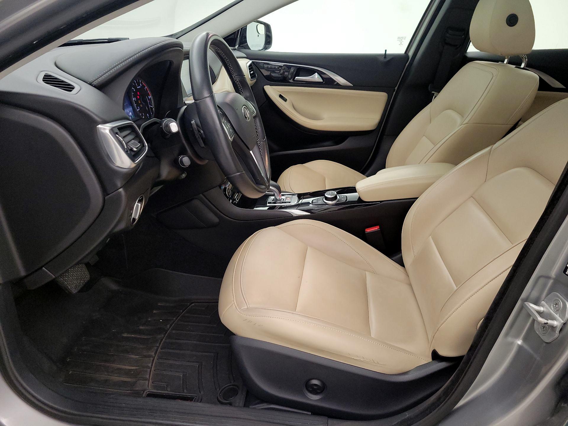 Thumbnail: 2018 INFINITI QX30 - 11