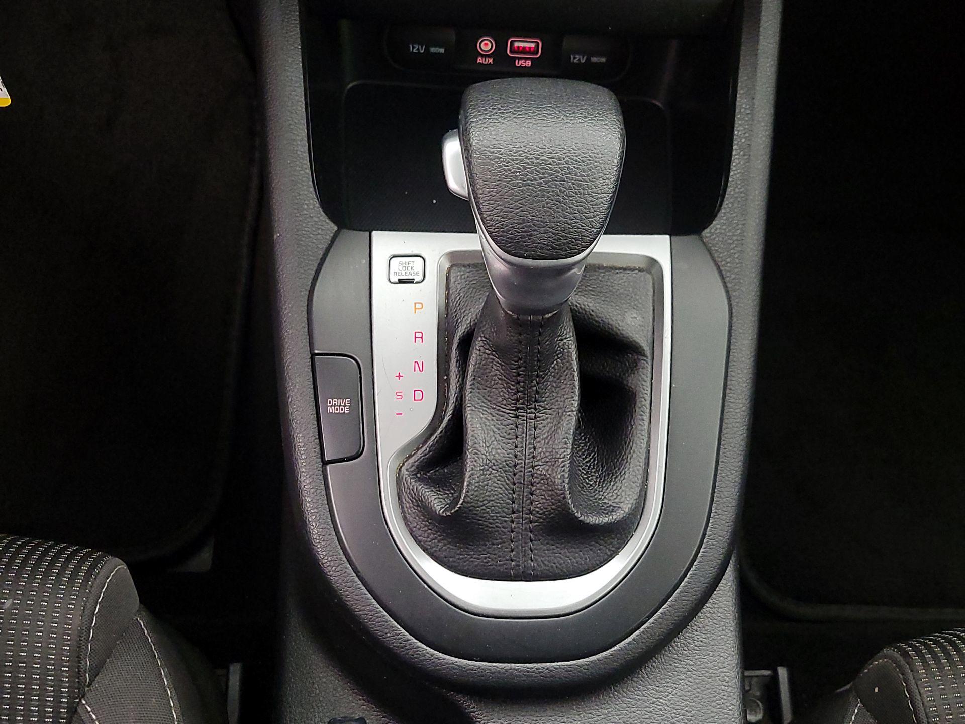 Thumbnail: 2019 Kia Forte - 17