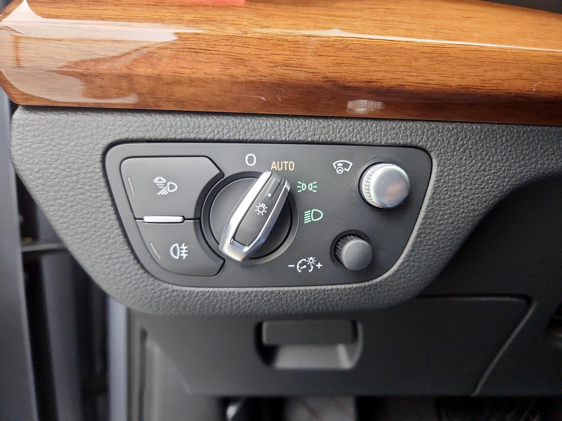 Thumbnail: 2023 Audi Q5 - 13