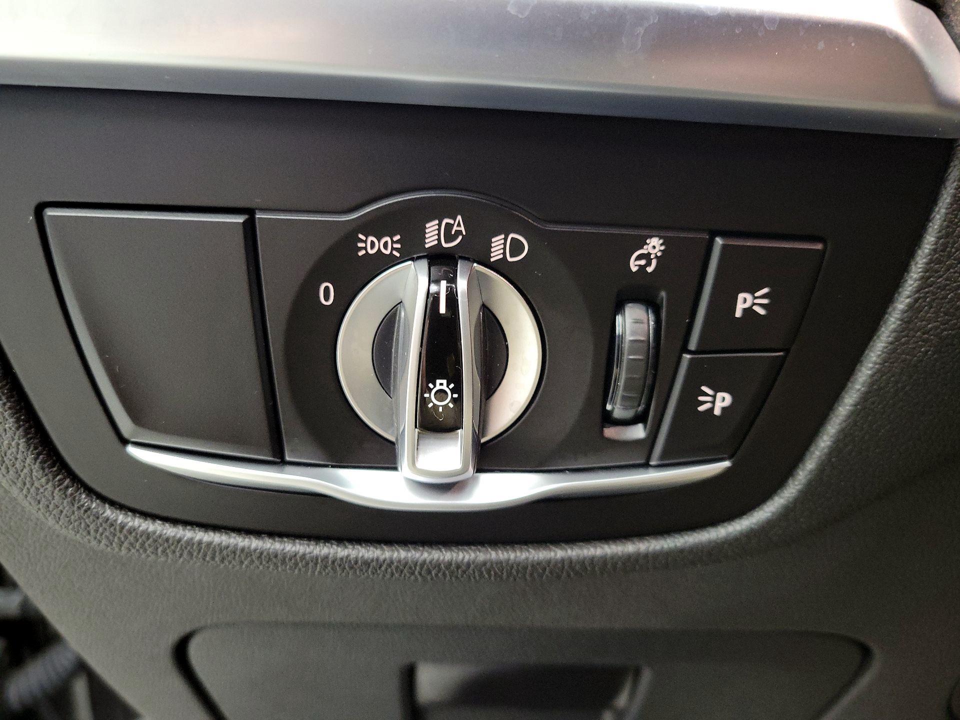 Thumbnail: 2024 BMW X4 - 13