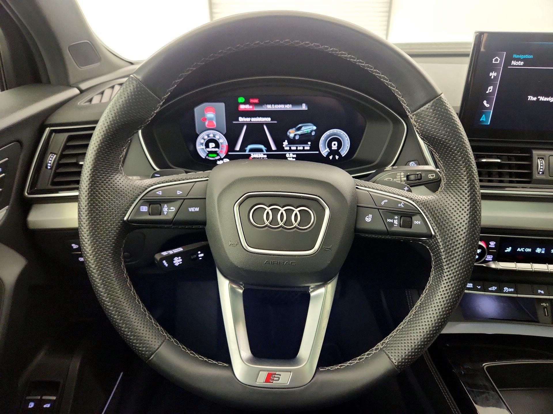 Thumbnail: 2023 Audi Q5 - 10