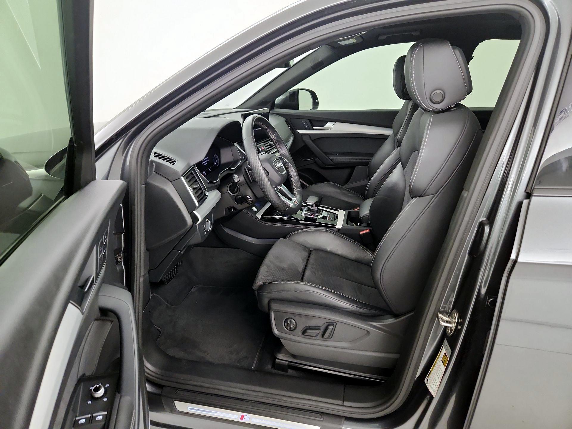 Thumbnail: 2023 Audi Q5 - 11