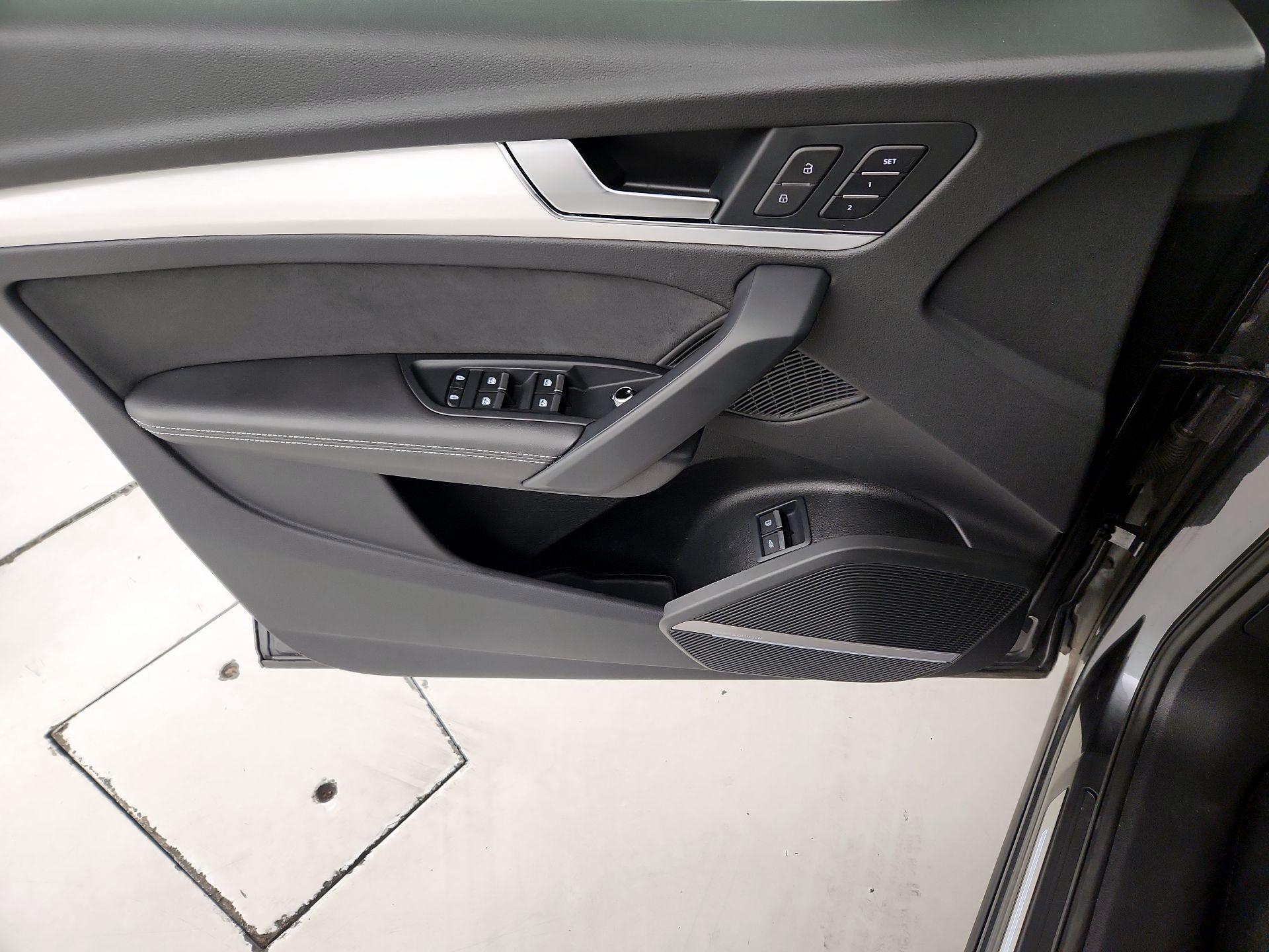 Thumbnail: 2023 Audi Q5 - 12