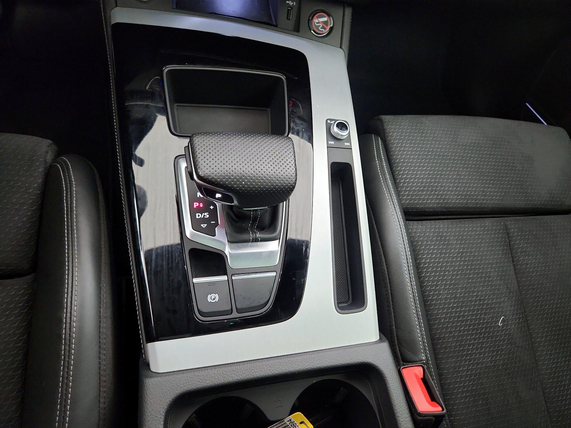 Thumbnail: 2023 Audi Q5 - 17