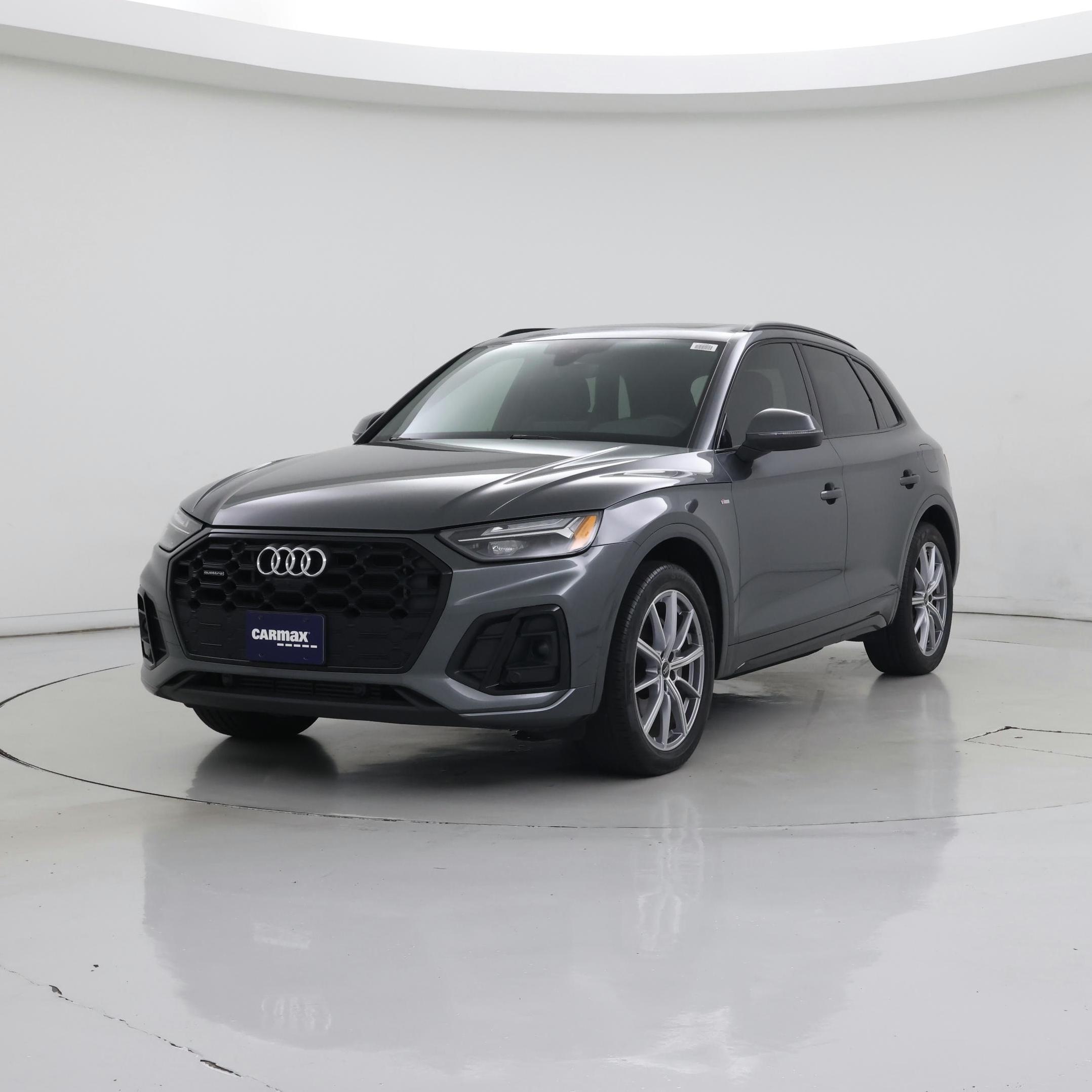 Thumbnail: 2023 Audi Q5 - 4