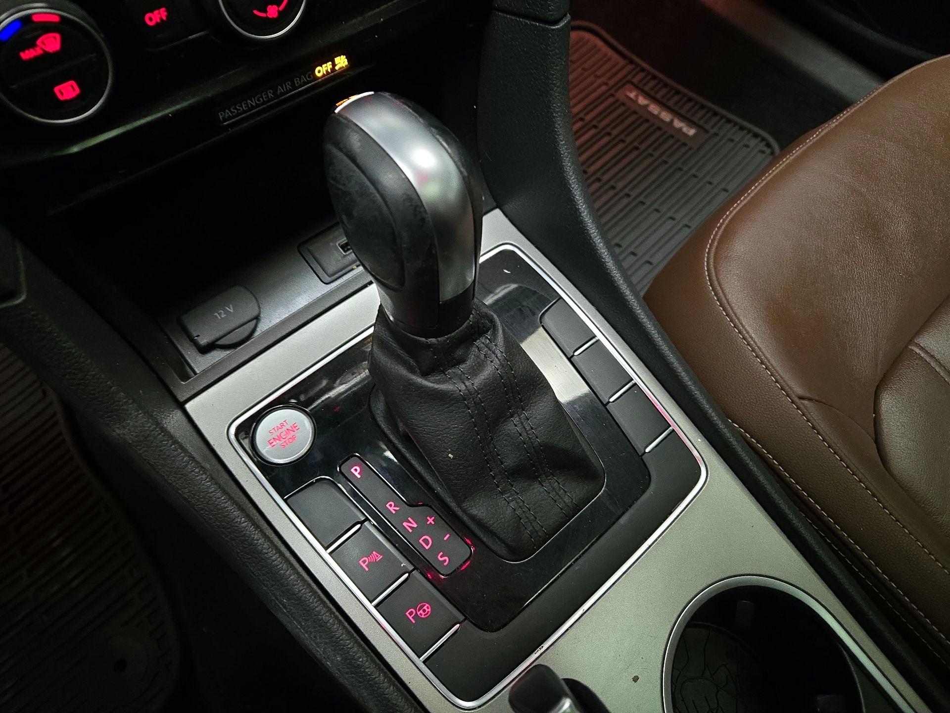 Thumbnail: 2022 Volkswagen Passat - 18