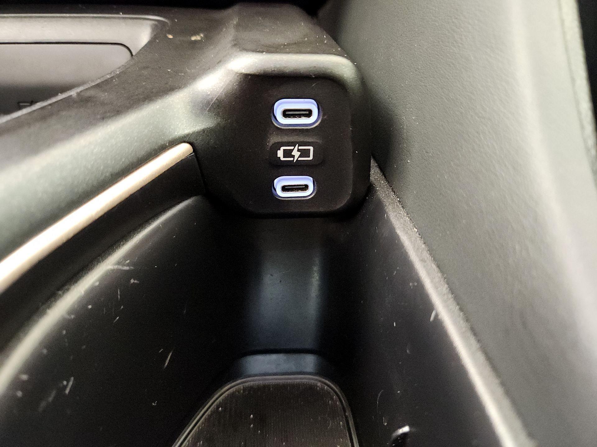 Thumbnail: 2023 Toyota Crown - 18