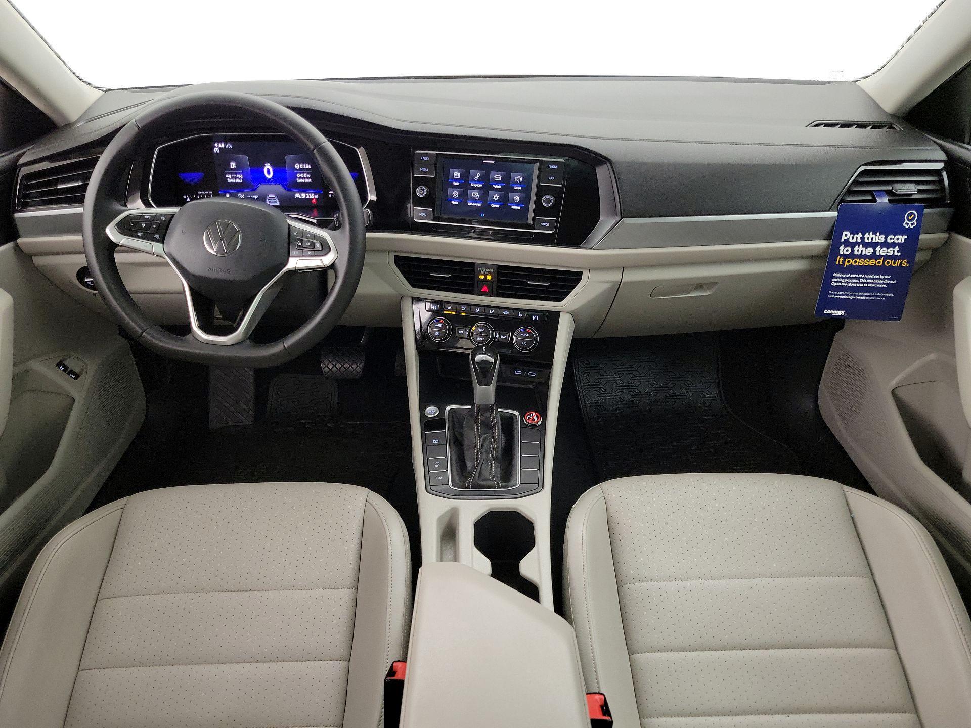 Thumbnail: 2022 Volkswagen Jetta - 9