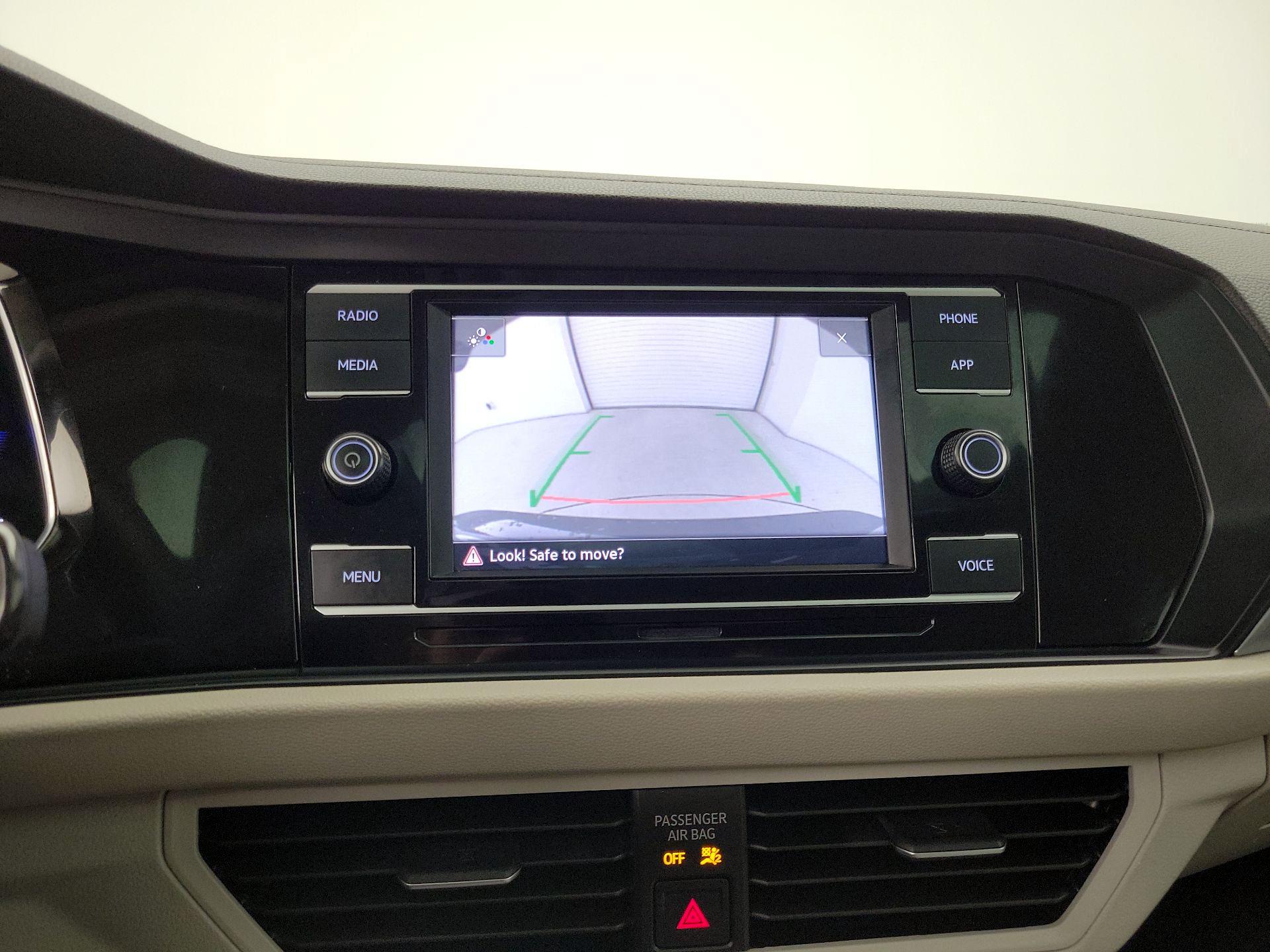 Thumbnail: 2022 Volkswagen Jetta - 14