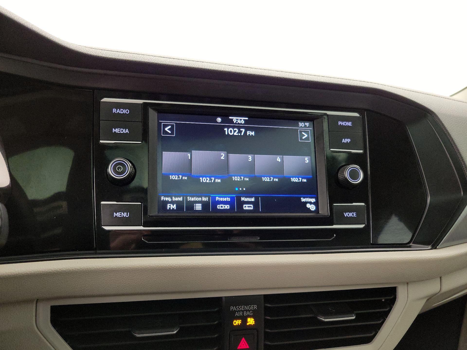 Thumbnail: 2022 Volkswagen Jetta - 15