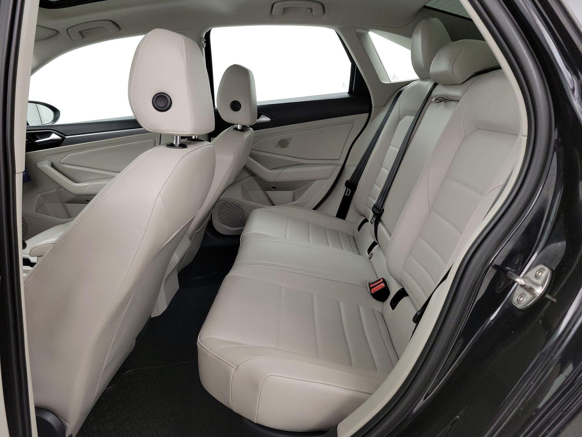 Thumbnail: 2022 Volkswagen Jetta - 20