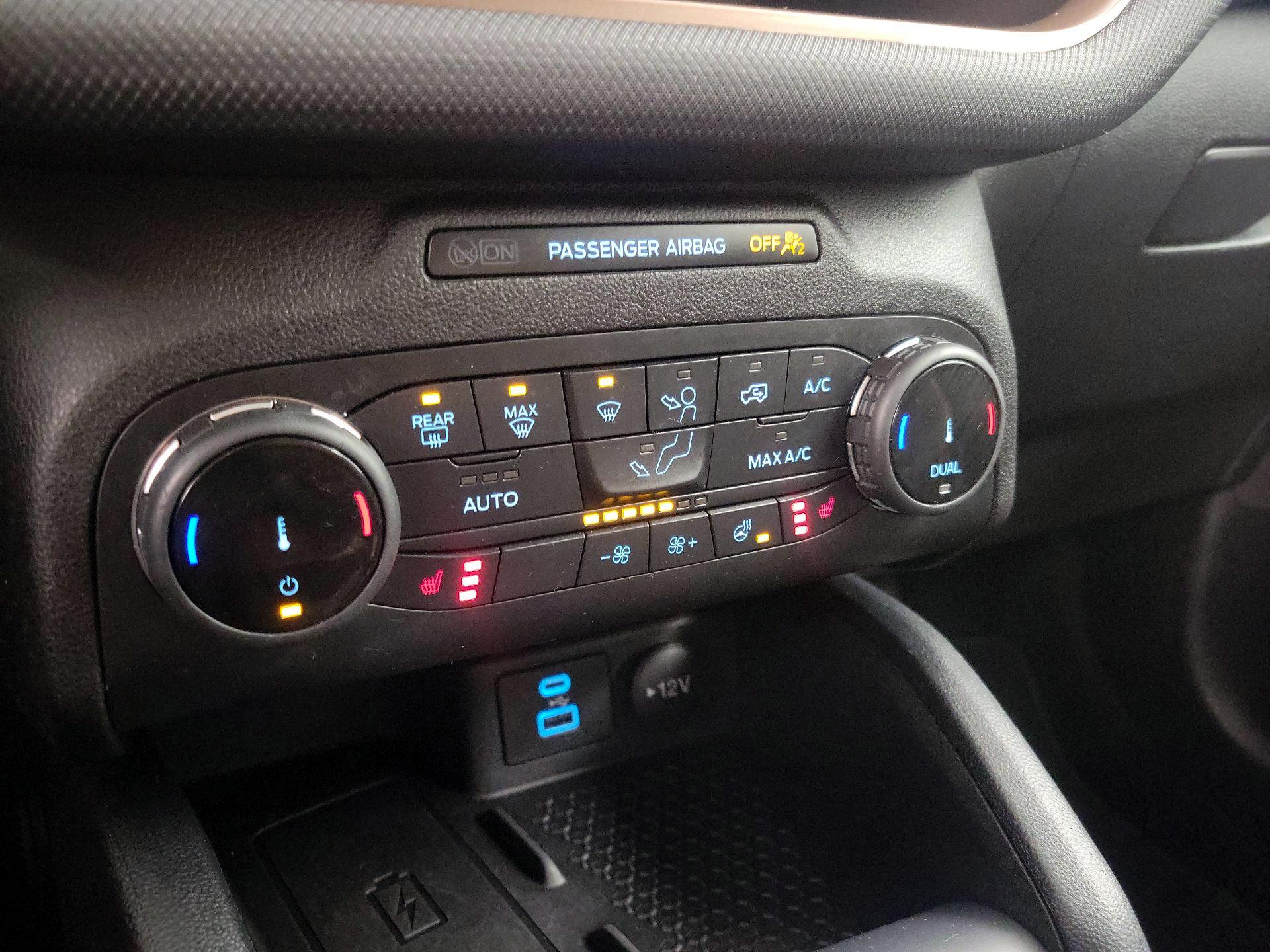 Thumbnail: 2022 Ford Bronco Sport - 16