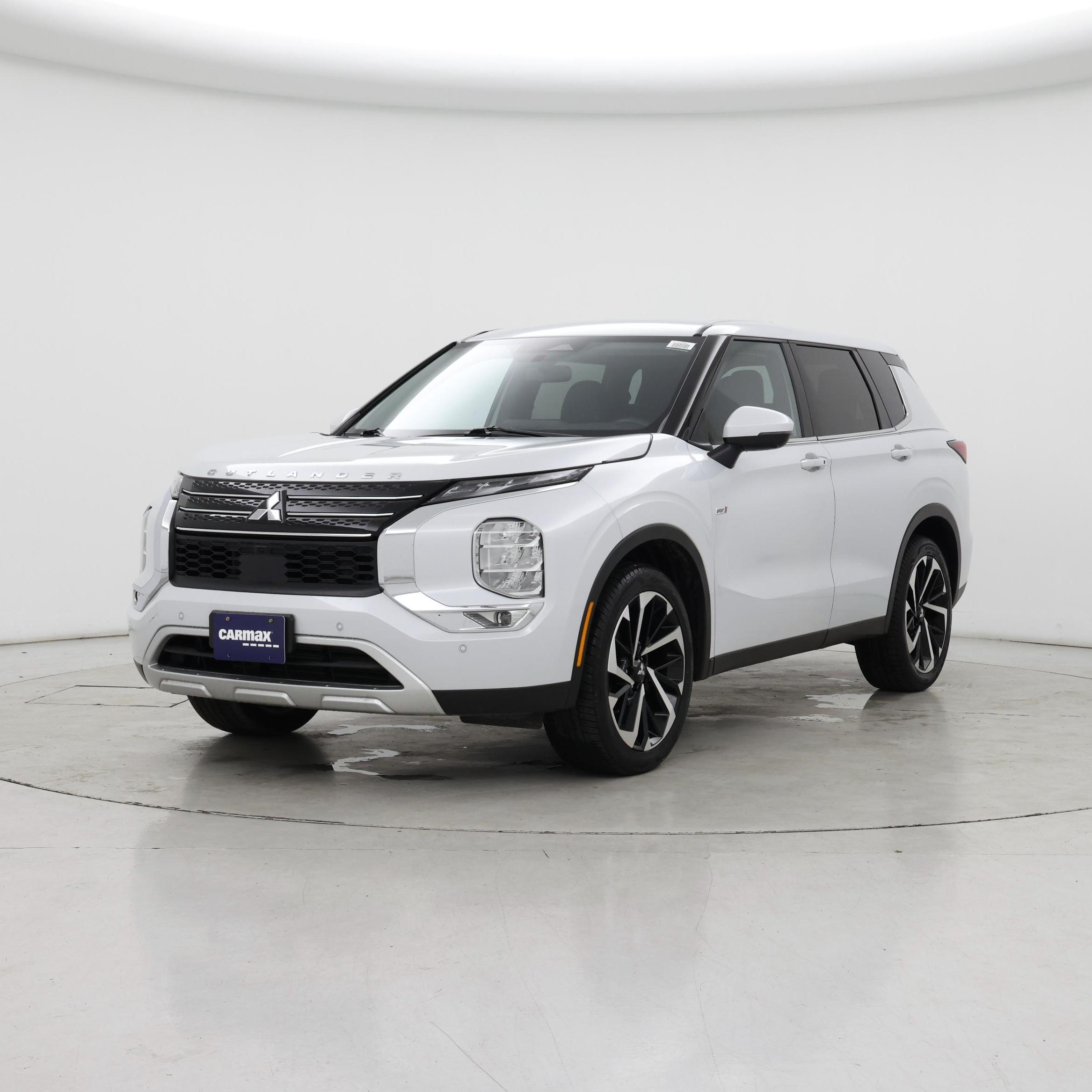 Thumbnail: 2024 Mitsubishi Outlander - 4