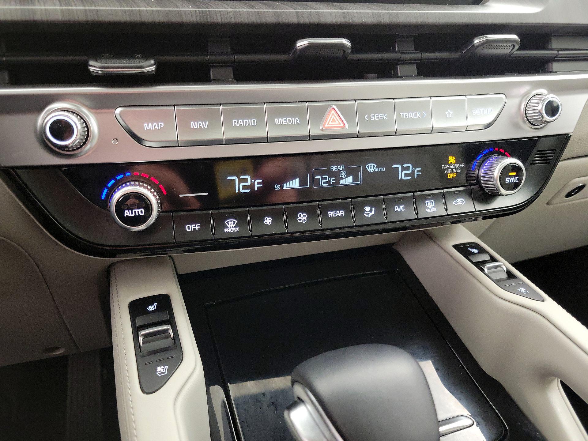 Thumbnail: 2023 Kia Telluride - 17