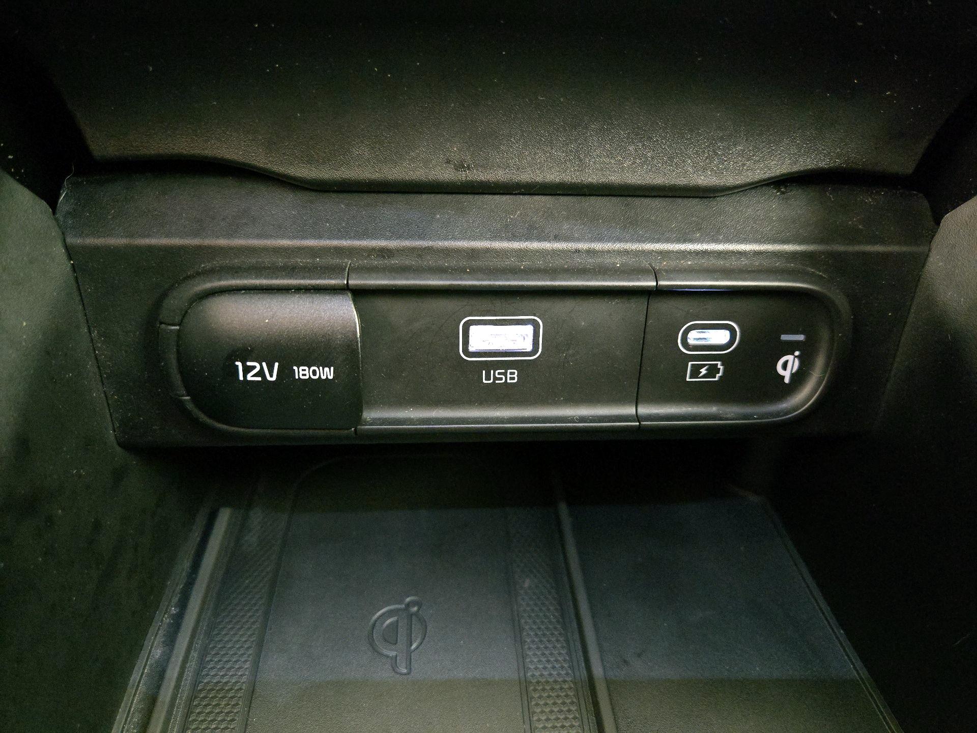 Thumbnail: 2023 Kia Telluride - 19