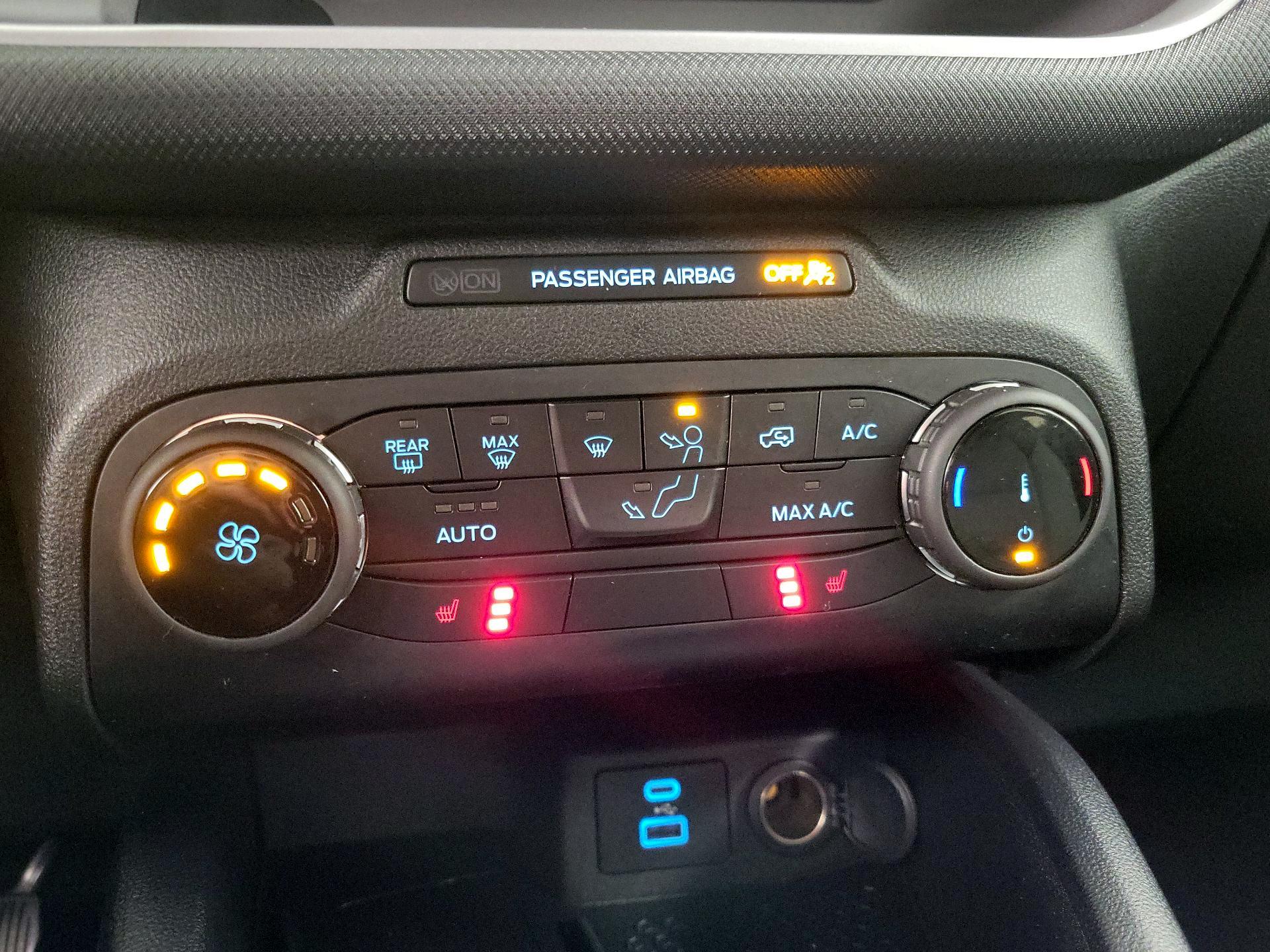 Thumbnail: 2022 Ford Bronco Sport - 17