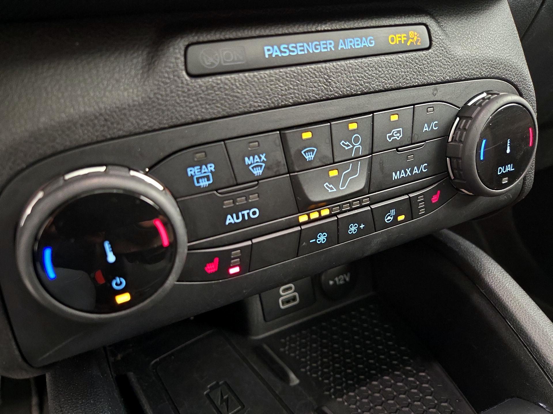 Thumbnail: 2023 Ford Bronco Sport - 16