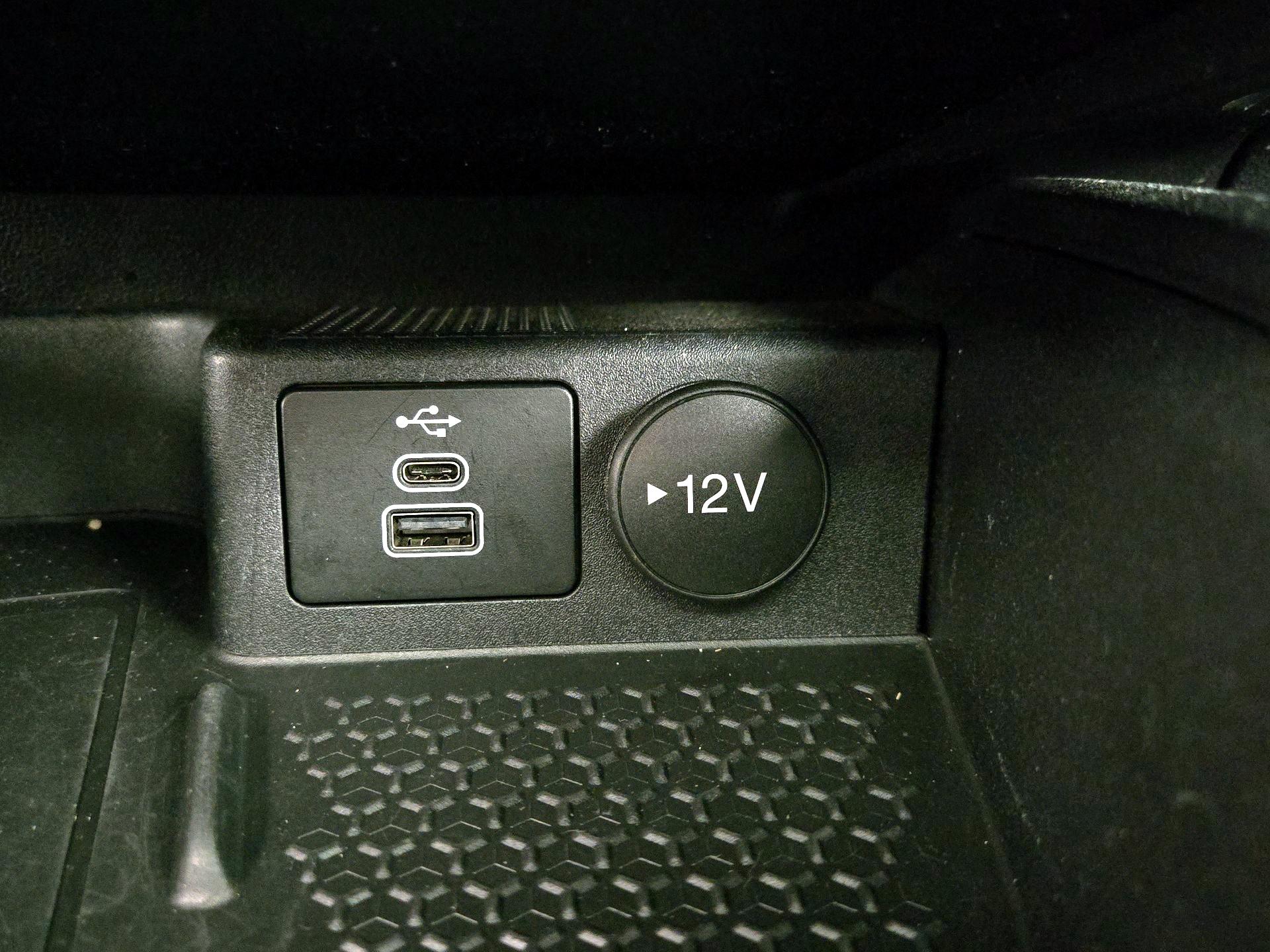 Thumbnail: 2023 Ford Bronco Sport - 18