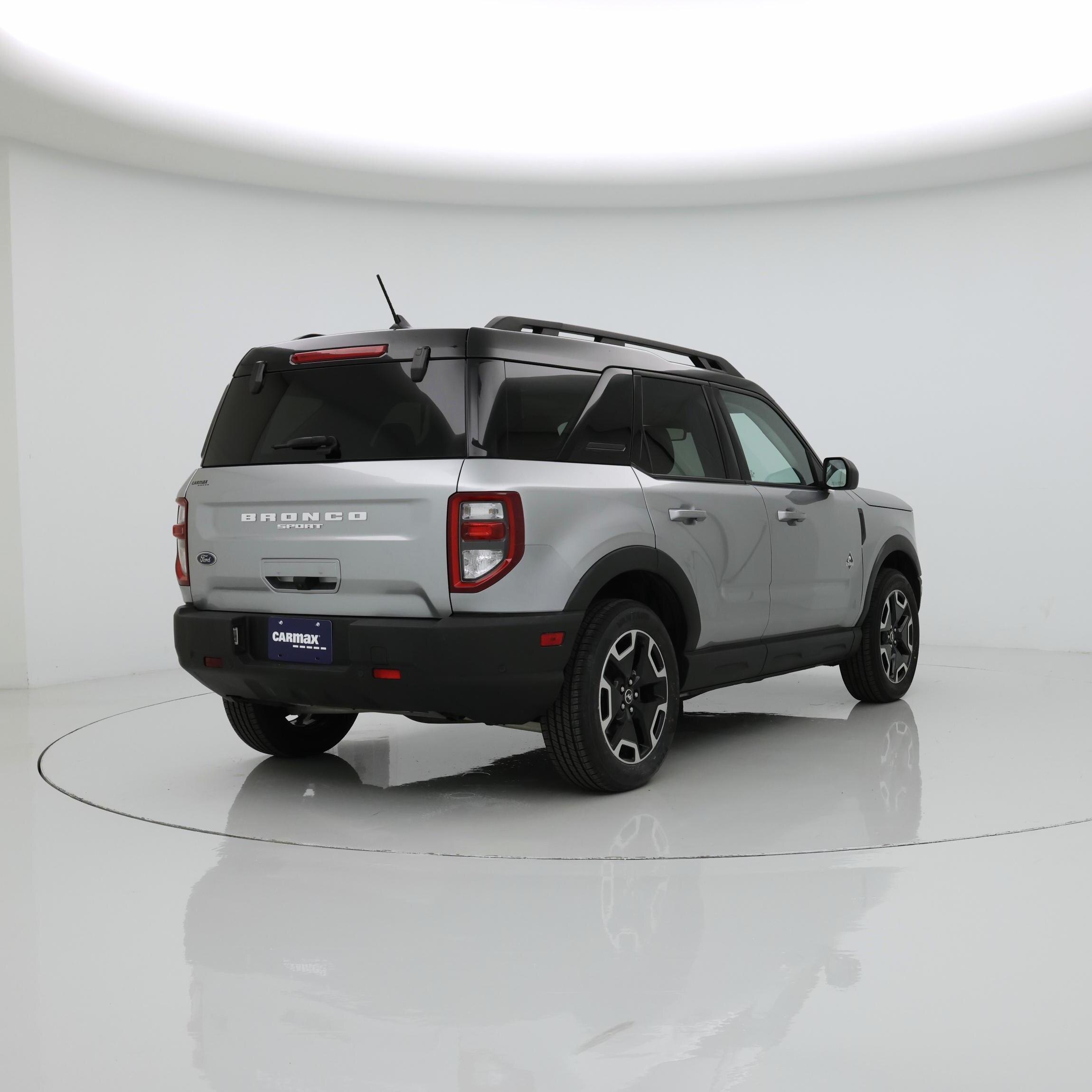 Thumbnail: 2023 Ford Bronco Sport - 8