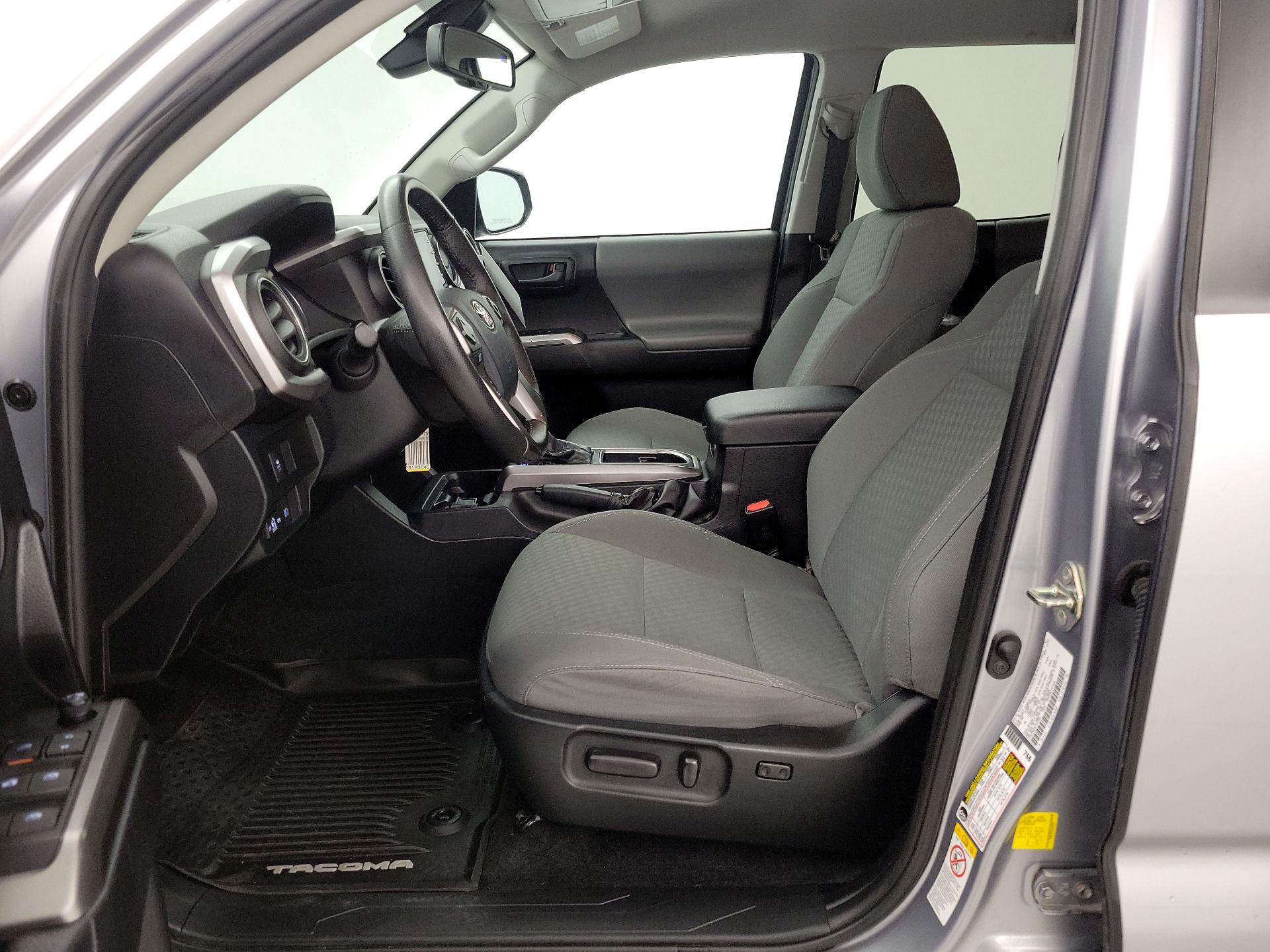 Thumbnail: 2020 Toyota Tacoma - 11