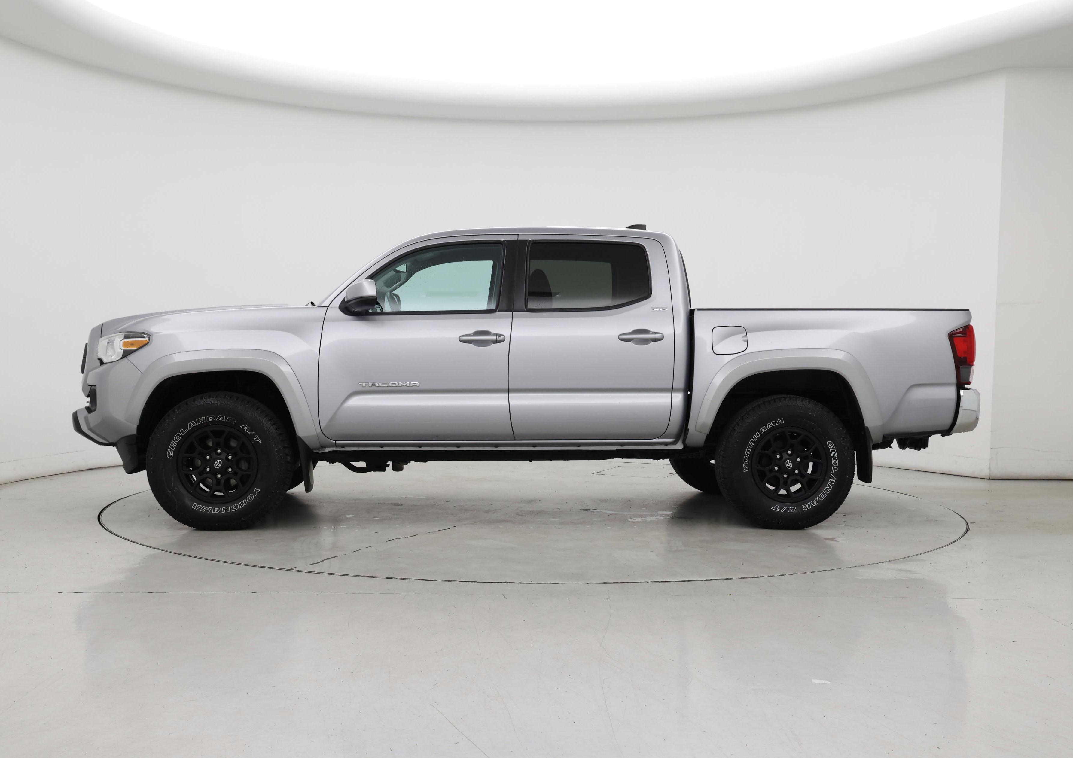 Thumbnail: 2020 Toyota Tacoma - 3