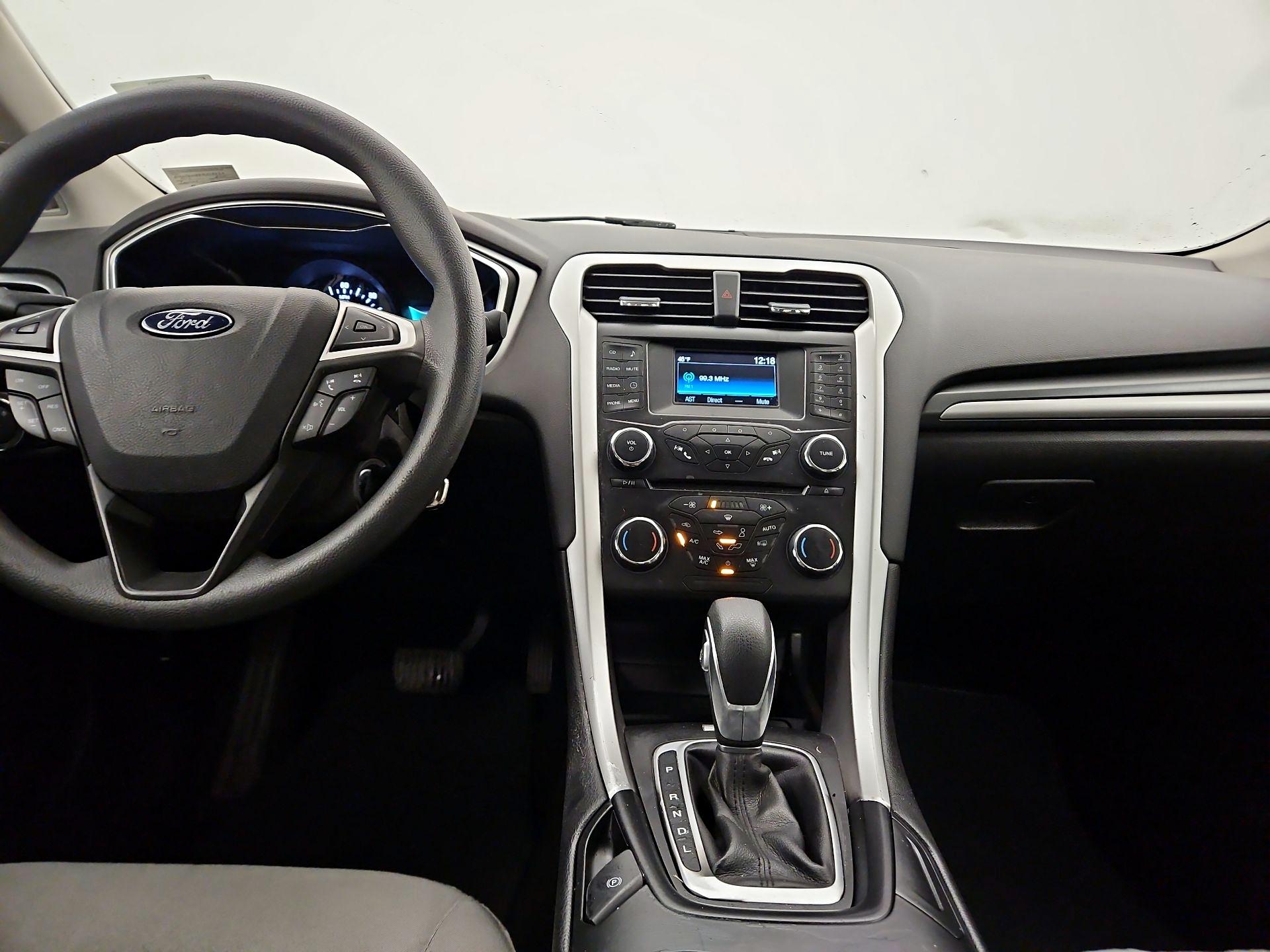 Thumbnail: 2014 Ford Fusion - 9