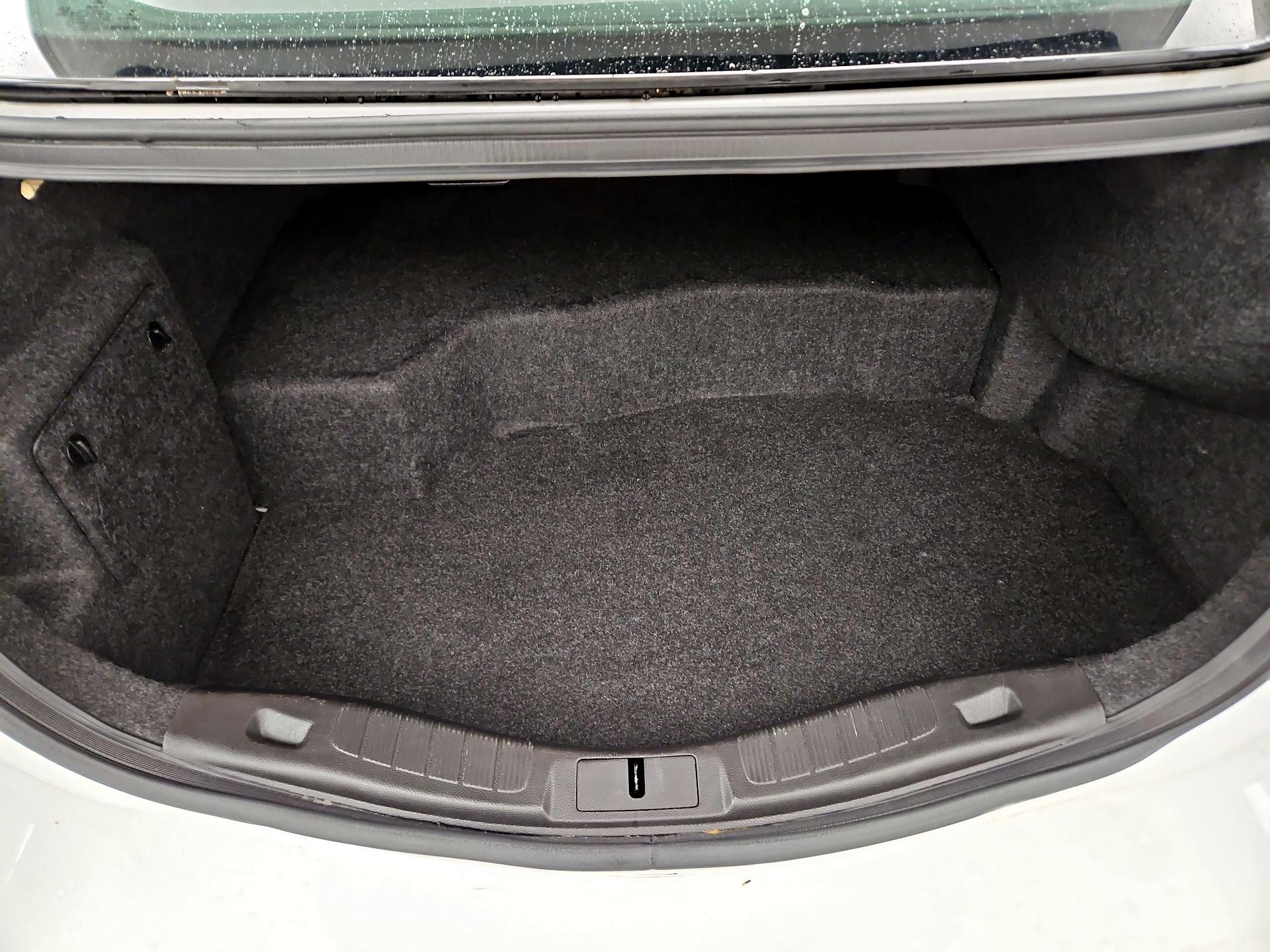 Thumbnail: 2014 Ford Fusion - 18